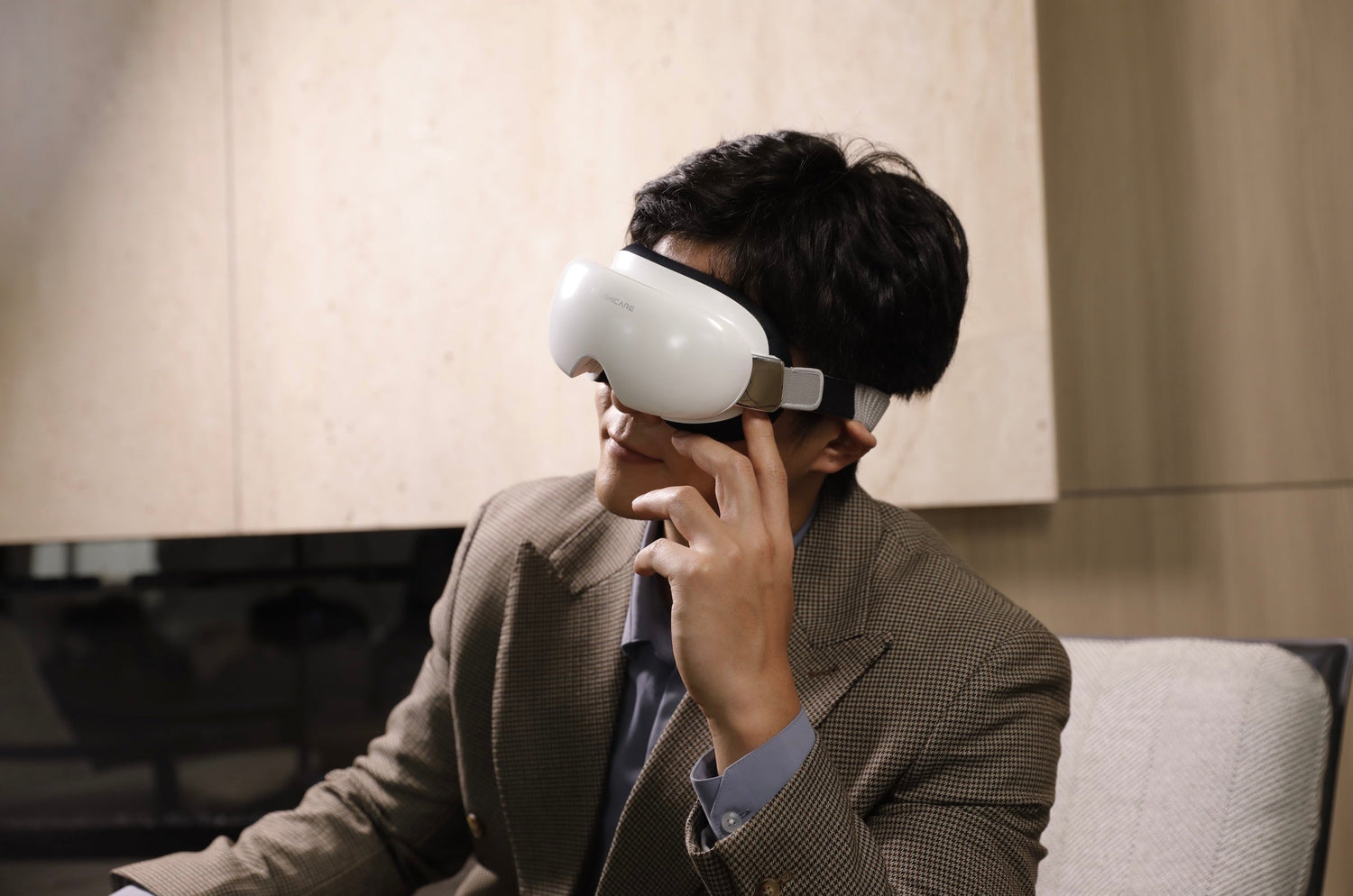 Dryness, Stinging, Tearing? How LuminEyes Targets the Root Causes of Dry Eye